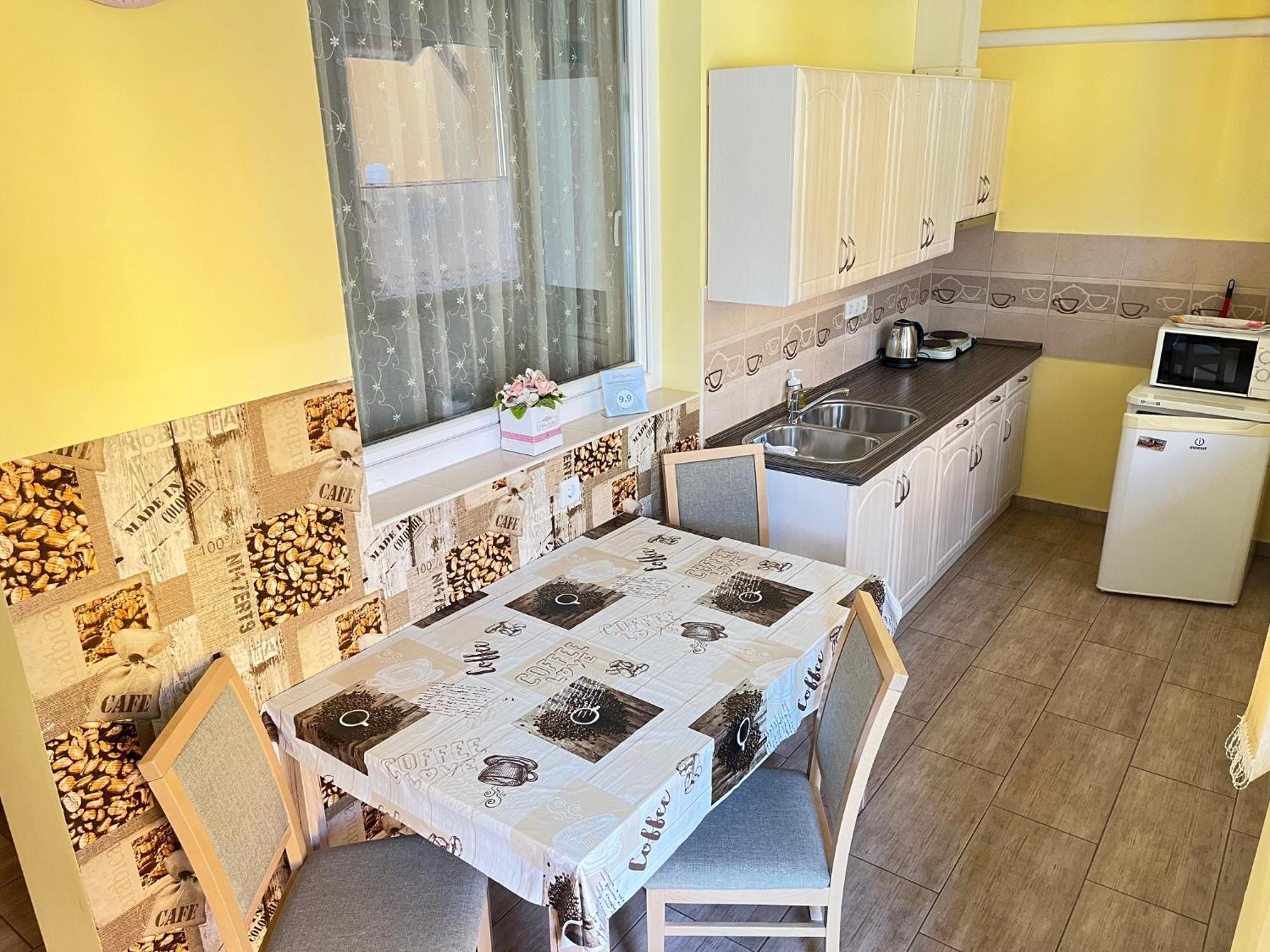 Gesztenye Apartman Makó Exterior foto