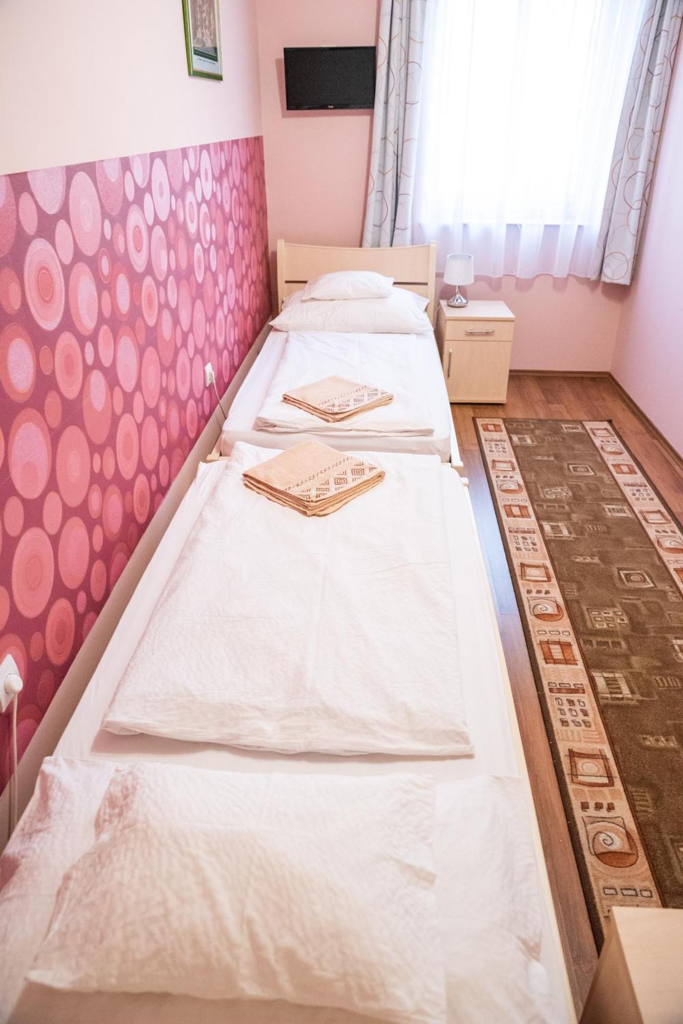 Gesztenye Apartman Makó Exterior foto